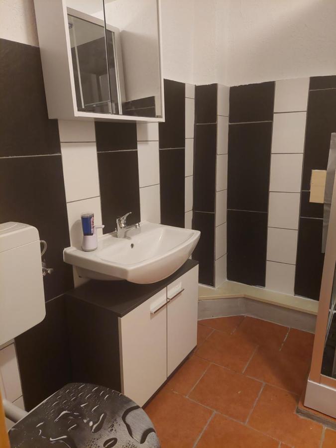 Ferienwohnung มาเลนเทอ ภายนอก รูปภาพ